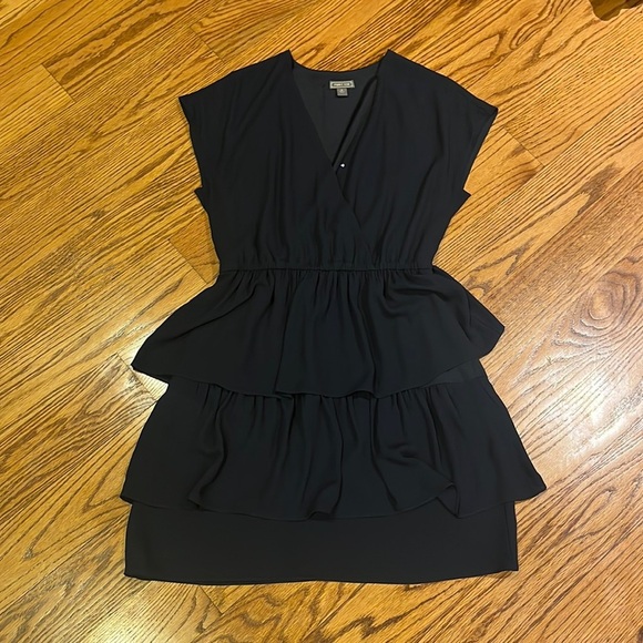 Point Sur Woman’s Navy Dress Size 8 - Picture 1 of 5